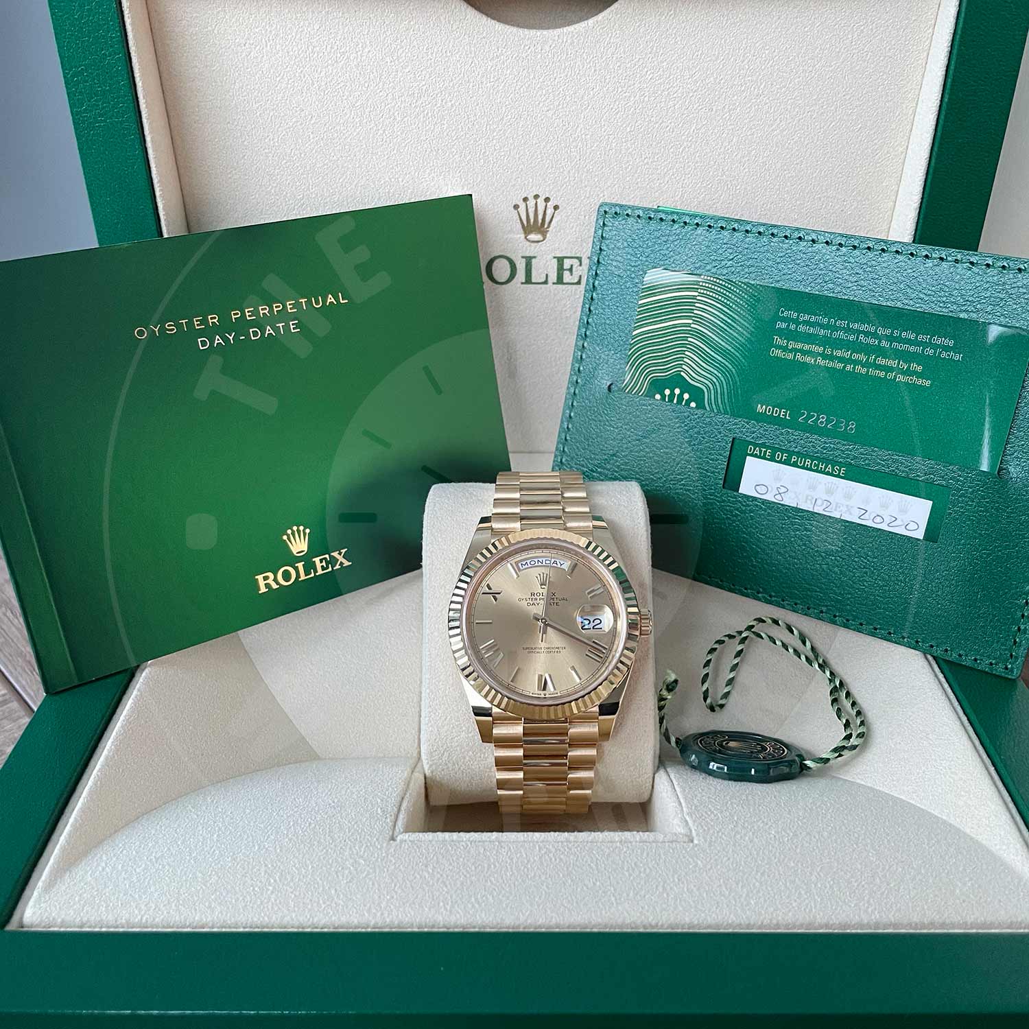 Rolex Day-Date 228238-0006 18ct Yellow Gold Champagne Index & Roman