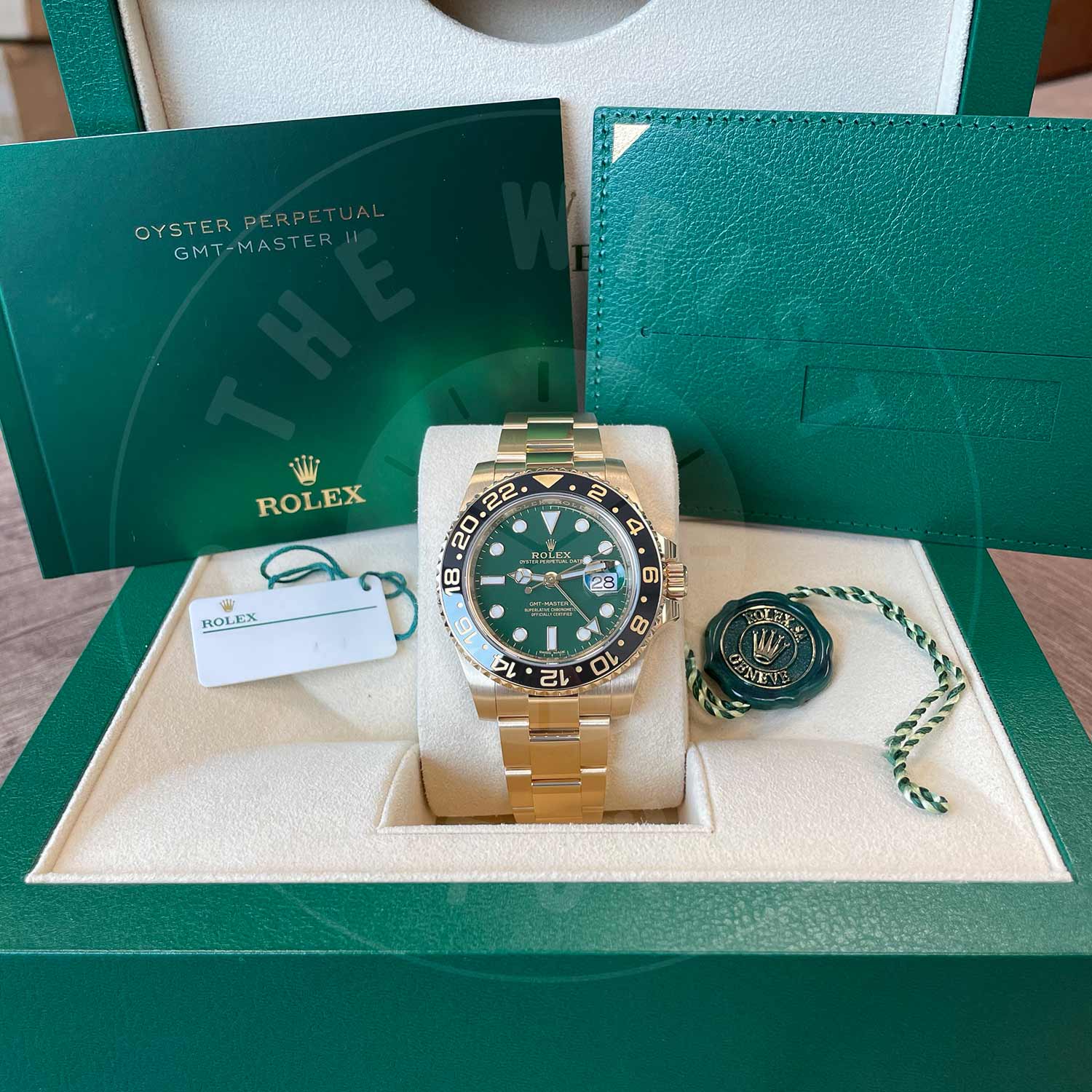 Rolex GMT-Master II M116718LV 18 ct Yellow Gold  Green Index Dial