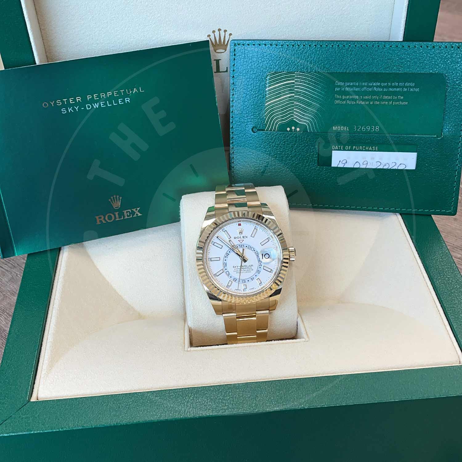 Rolex Sky-Dweller 326938-0005 18ct Yellow Gold White Index