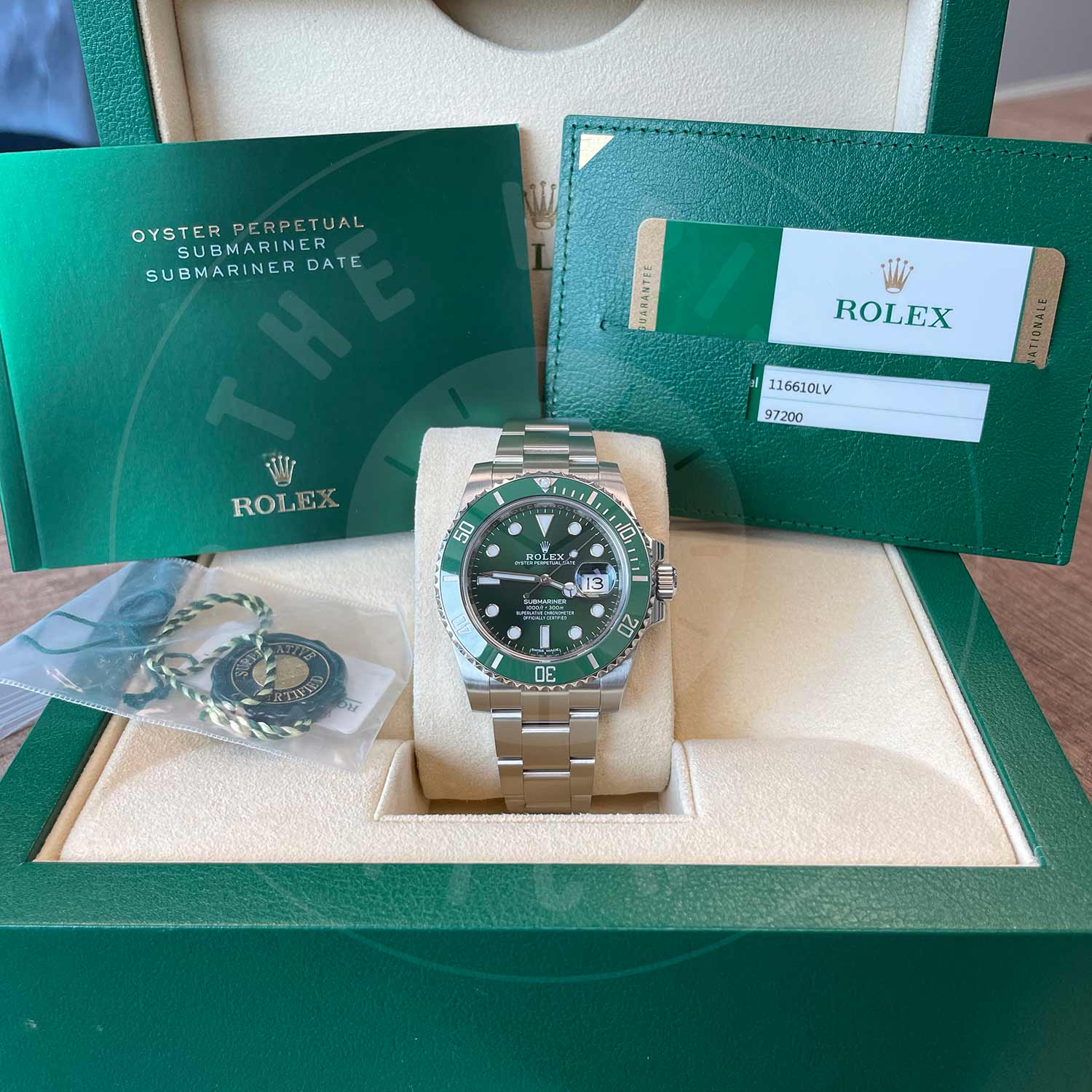 Rolex Submariner 116610LV-0002 Stainless Steel /Oystersteel Green Index