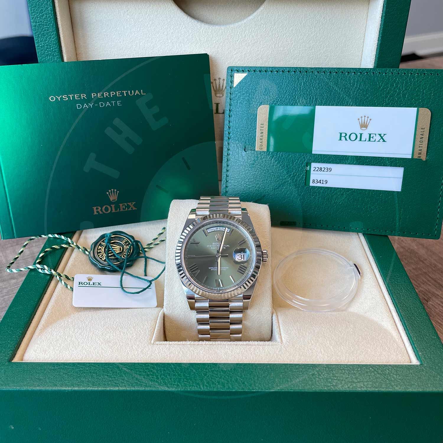 Rolex Day-Date 228239-0033 18ct White Gold Olive Green Index & Roman