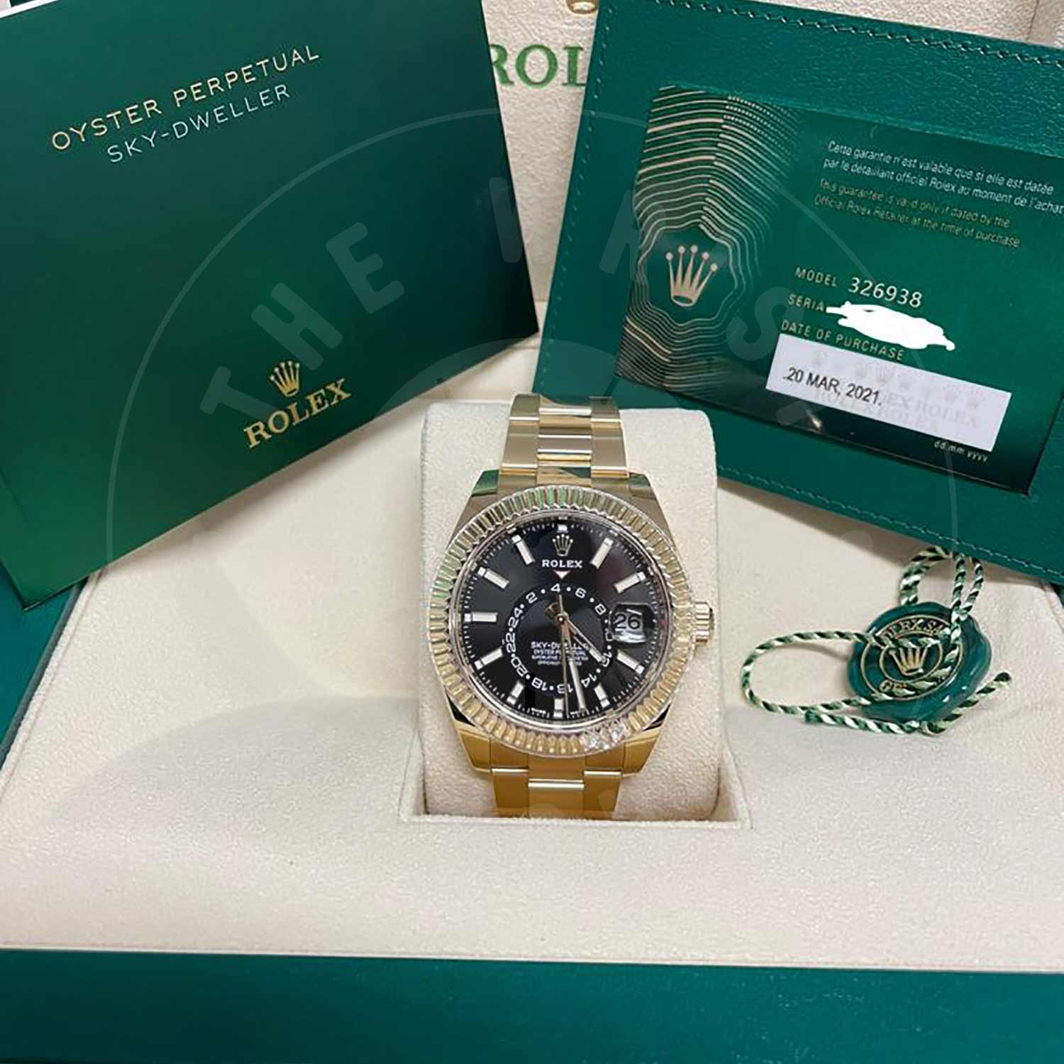 Rolex Sky-Dweller 326938 18ct Yellow Gold Black Index