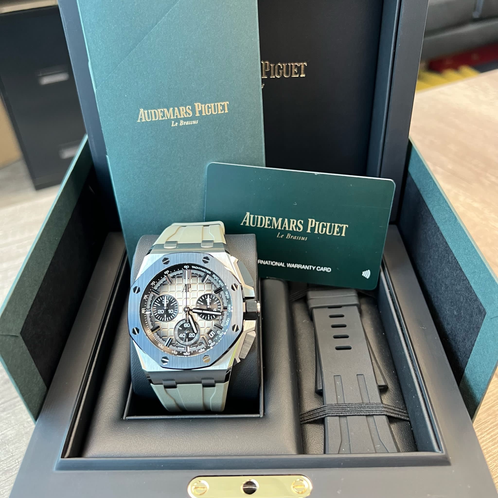 AP Royal Oak Offshore 43mm