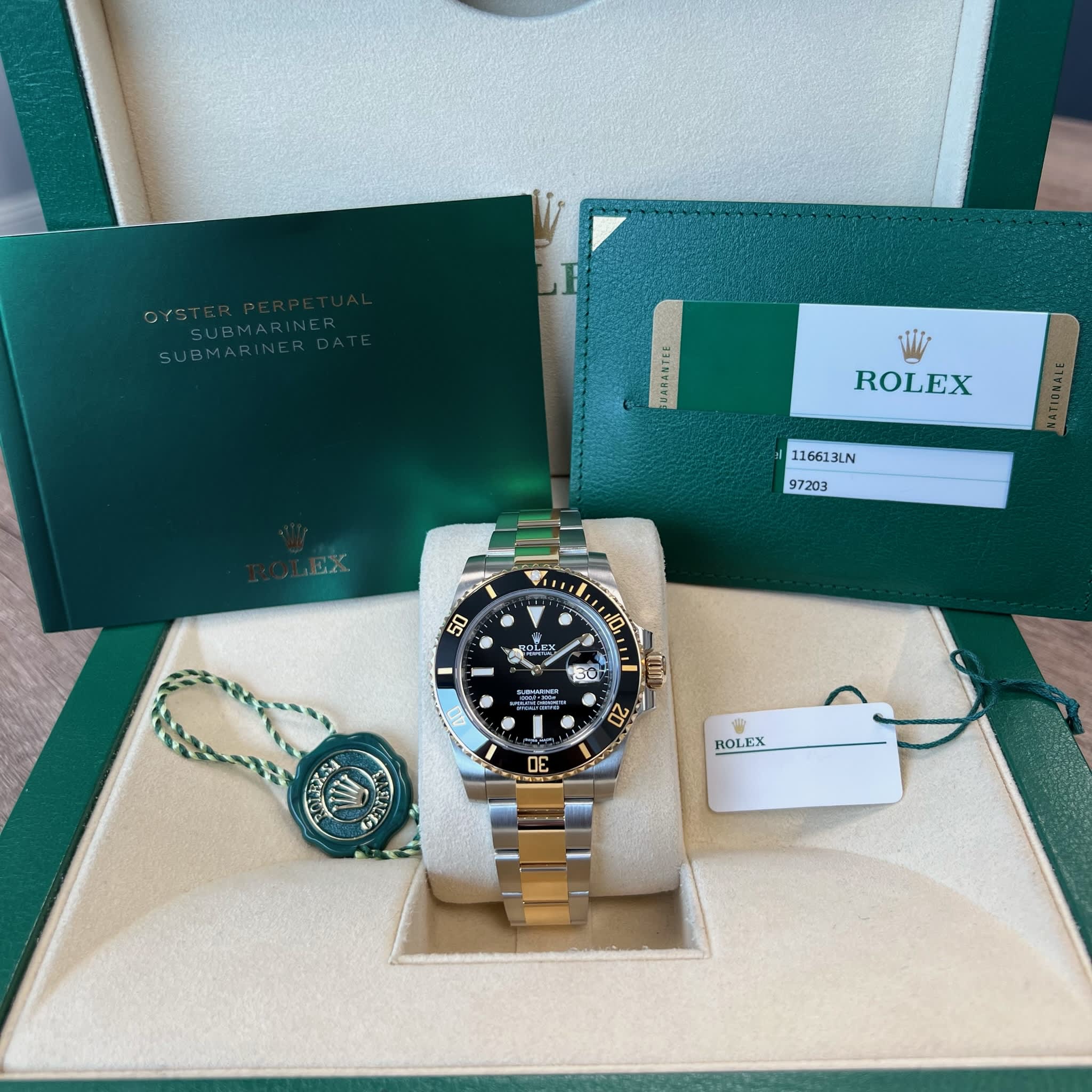Rolex 116613LN Submariner Date Stainless Steel & 18K Yellow Gold Black Dial Oyster Bracelet Like New 2019 Box/Papers