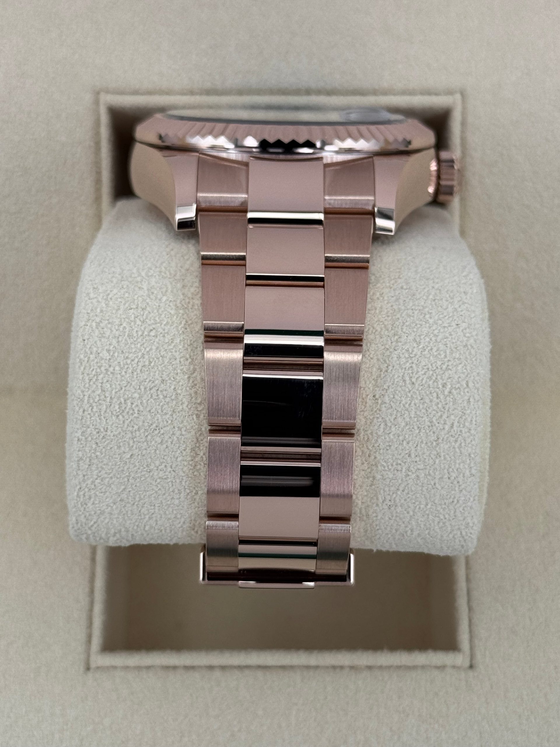 NEW 2025 Rolex Sky-Dweller 42mm 336935 Rose Gold Blue Dial - Image 3