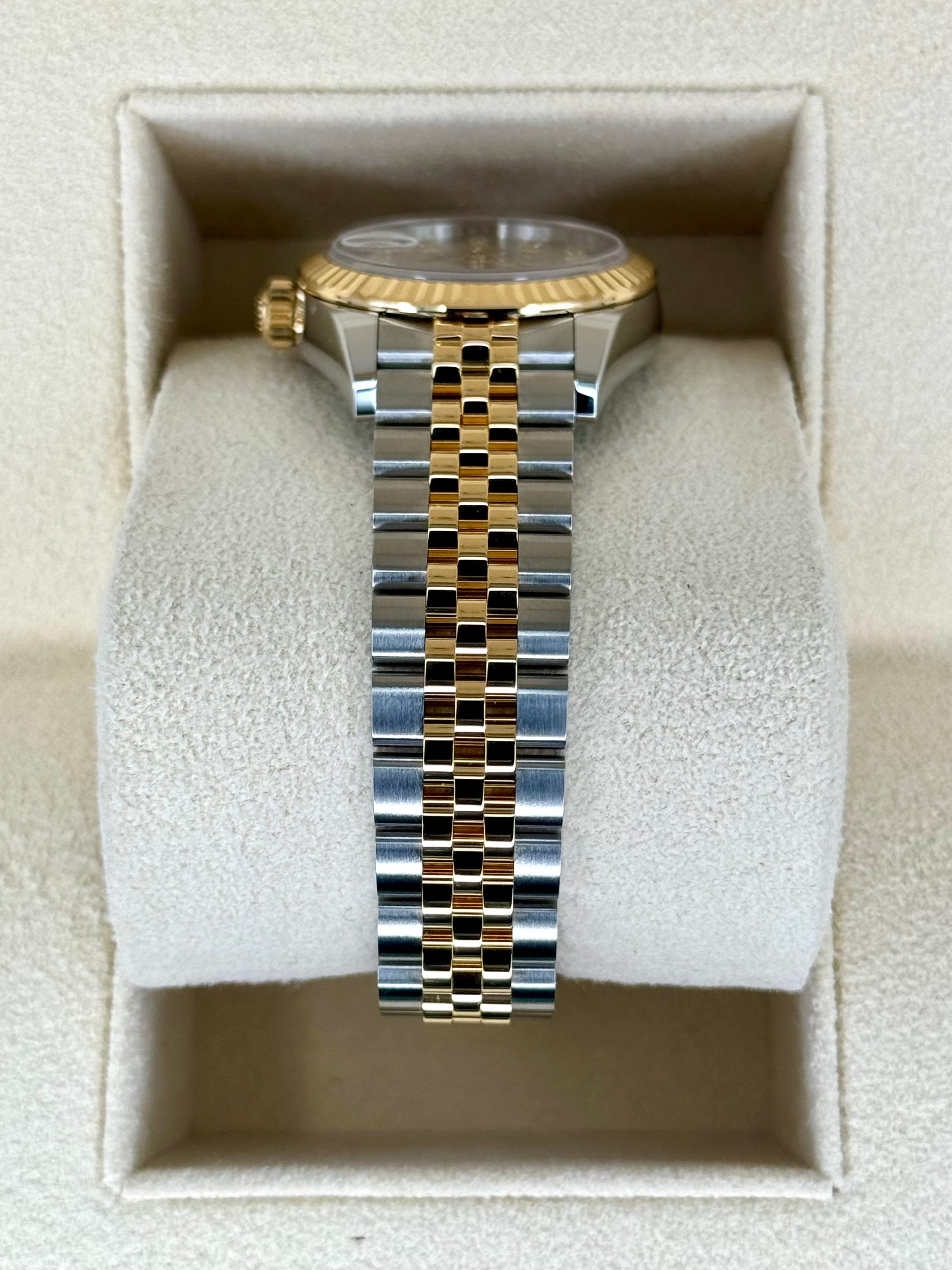 NEW 2024 Rolex Lady Datejust 28mm 279173 Jubilee Silver Diamond Dial - Image 4