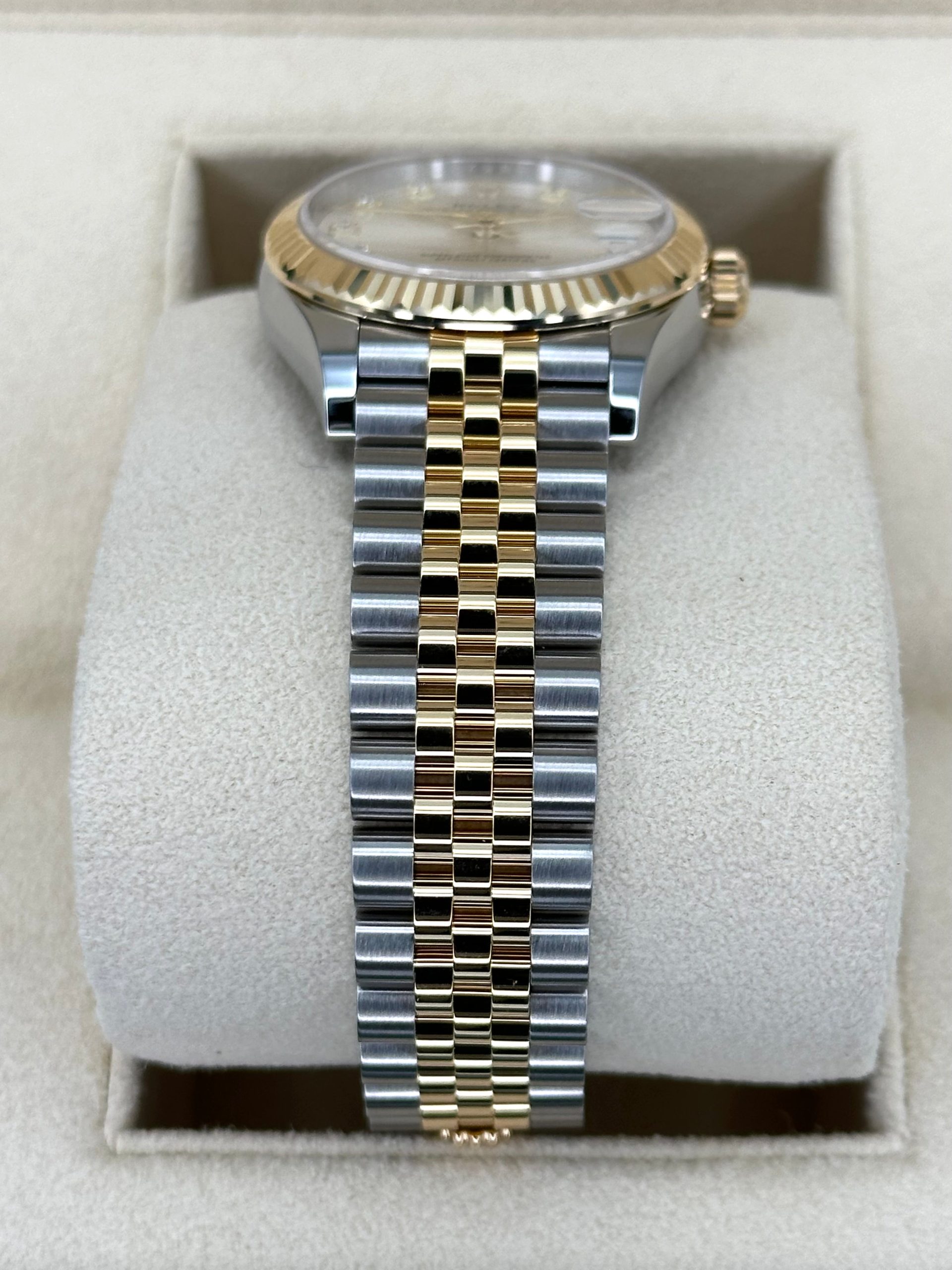 NEW 2024 Rolex Lady Datejust 31mm 278273 Two-Tone Silver Diamond Dial - Image 3