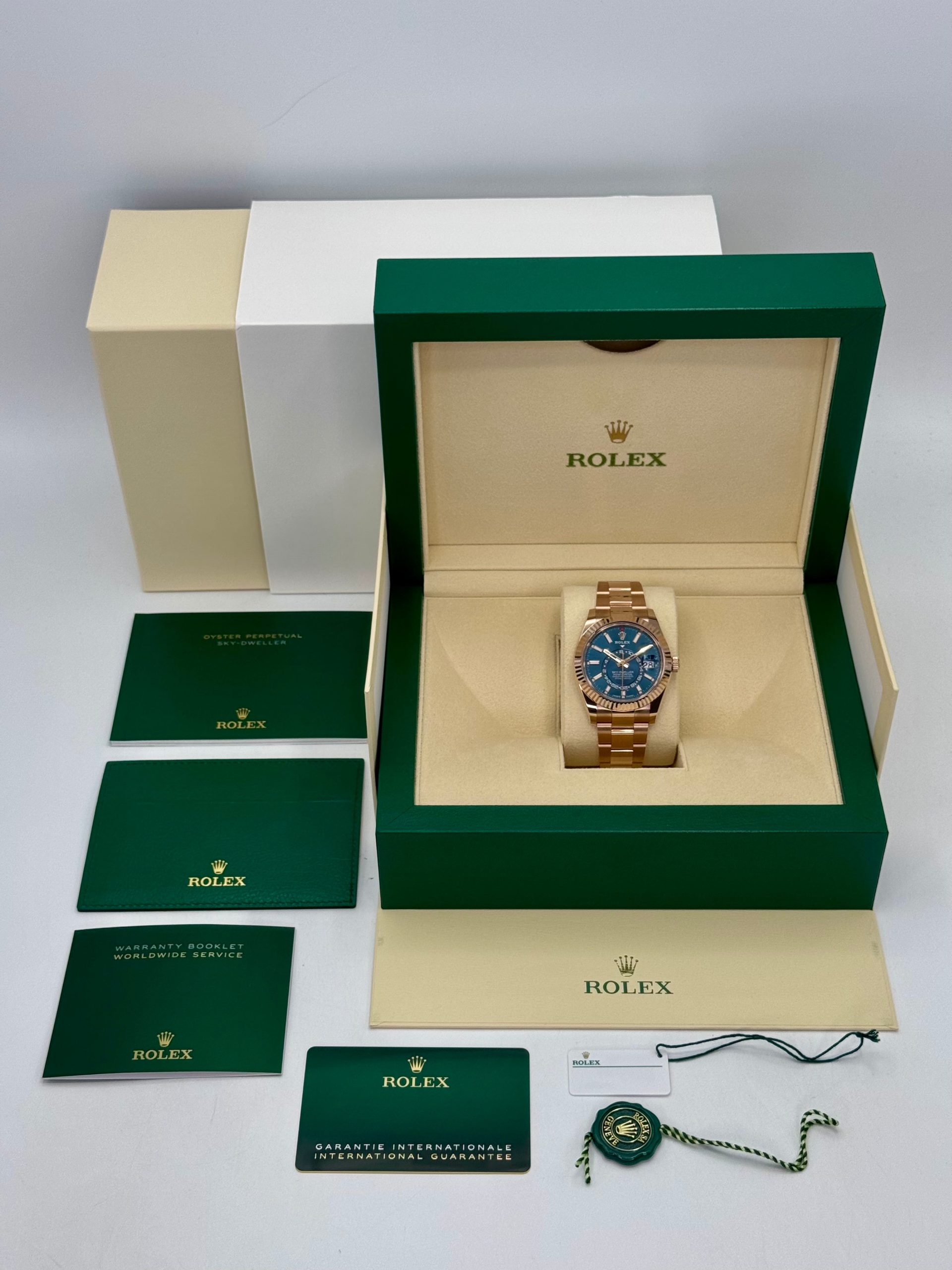 NEW 2025 Rolex Sky-Dweller 42mm 336935 Rose Gold Blue Dial - Image 10