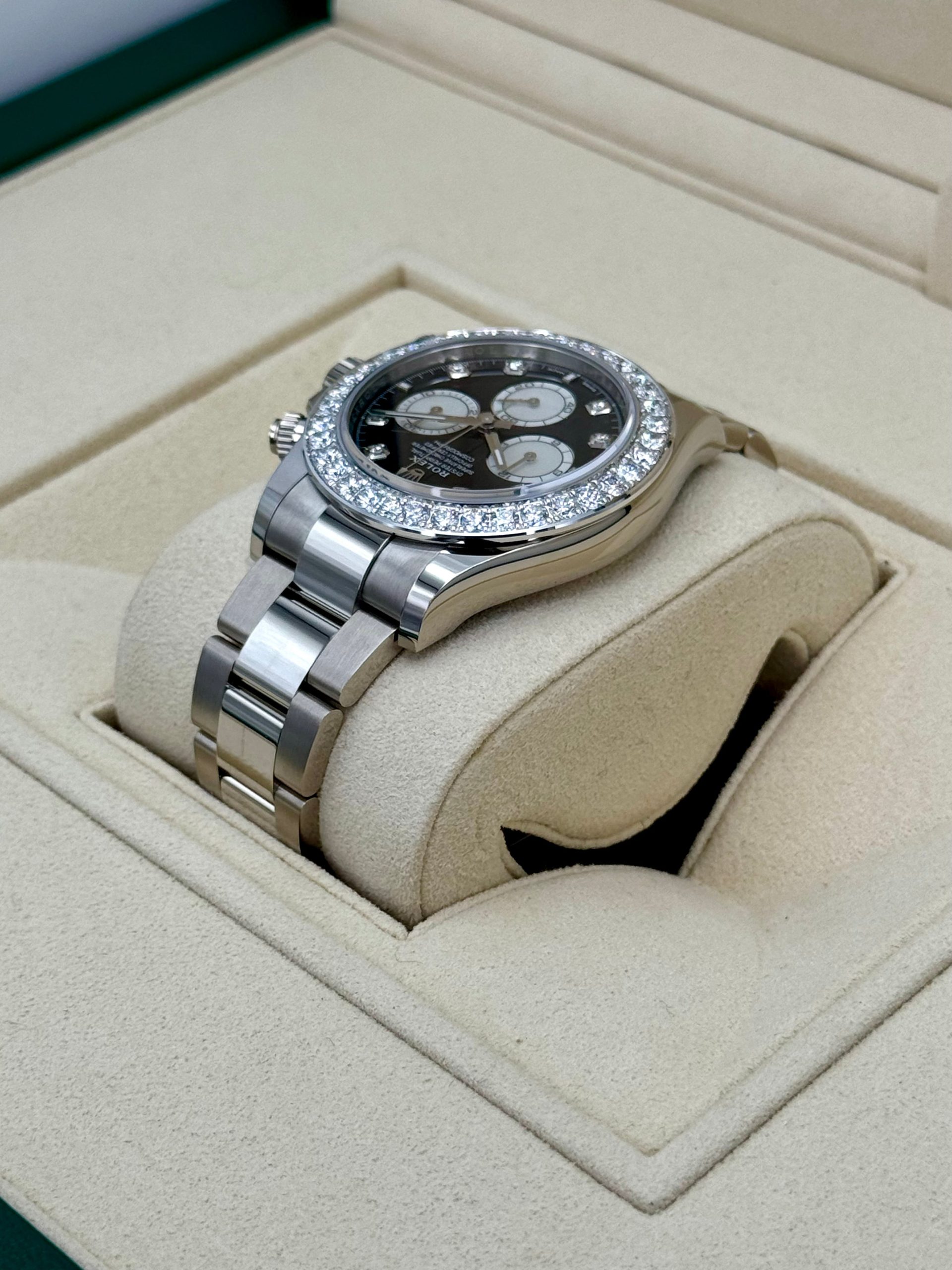 NEW 2024 Rolex Daytona 40mm 126579RBR Mother of Pearl Diamond Dial - Image 7