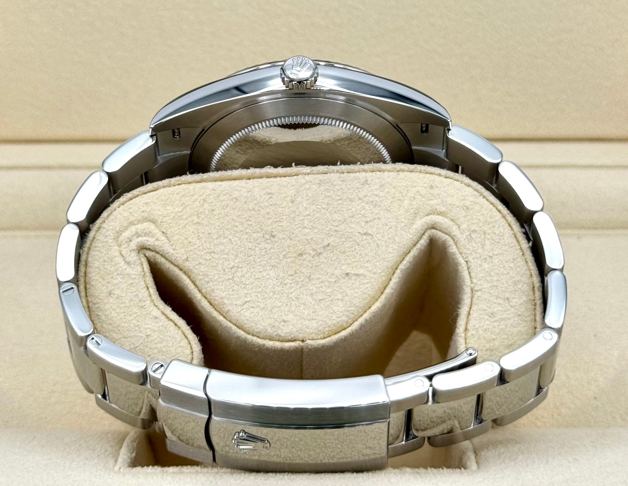 NEW 2024 Rolex Datejust 41mm 126334 Oyster Black Diamond Dial - Image 9