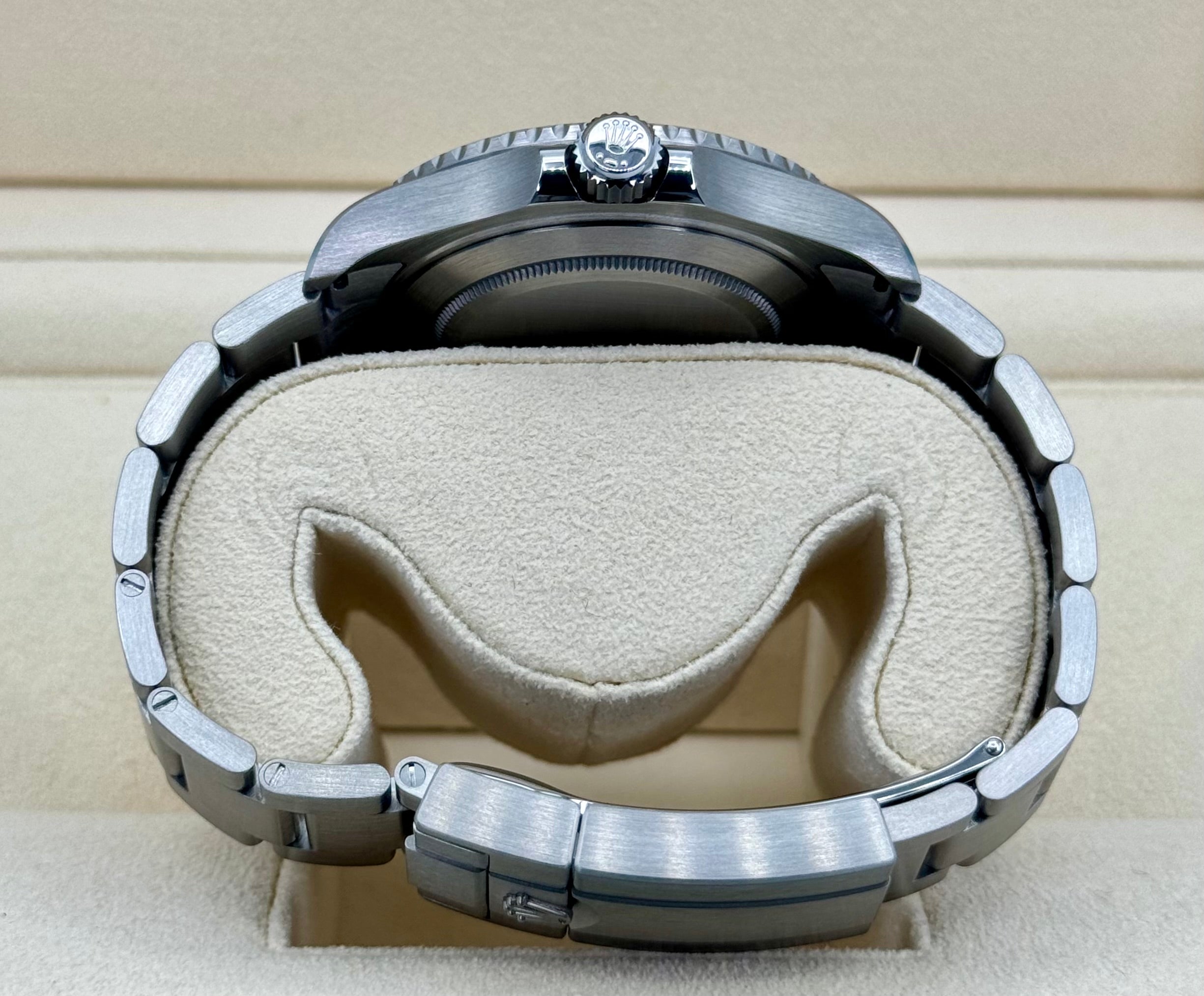 NEW 2024 Rolex Yacht-Master 42mm 226627 Titanium - Image 9