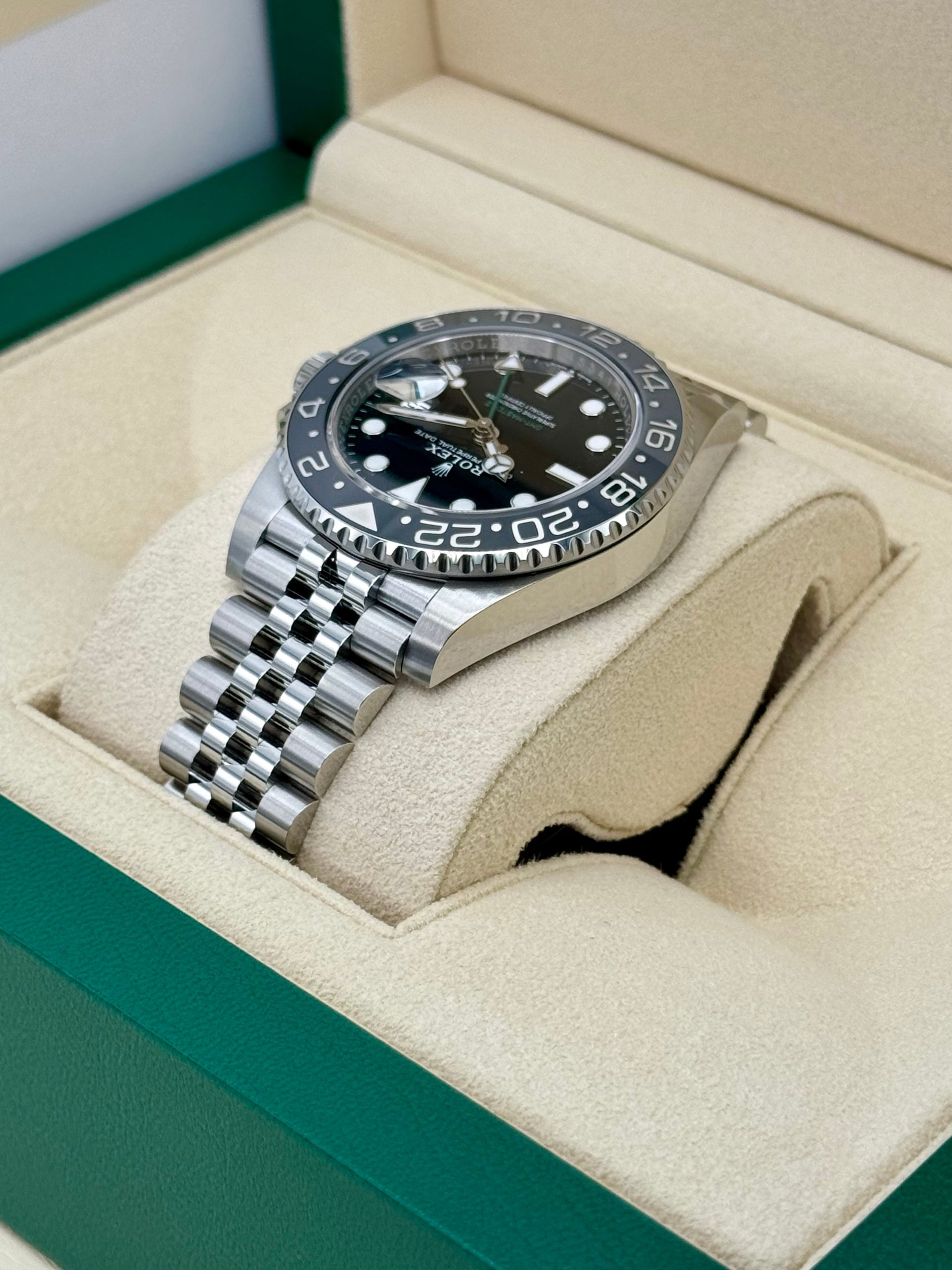 NEW 2024 Rolex GMT-Master II "Bruce Wayne" 40mm 126710GRNR Jubilee - Image 7