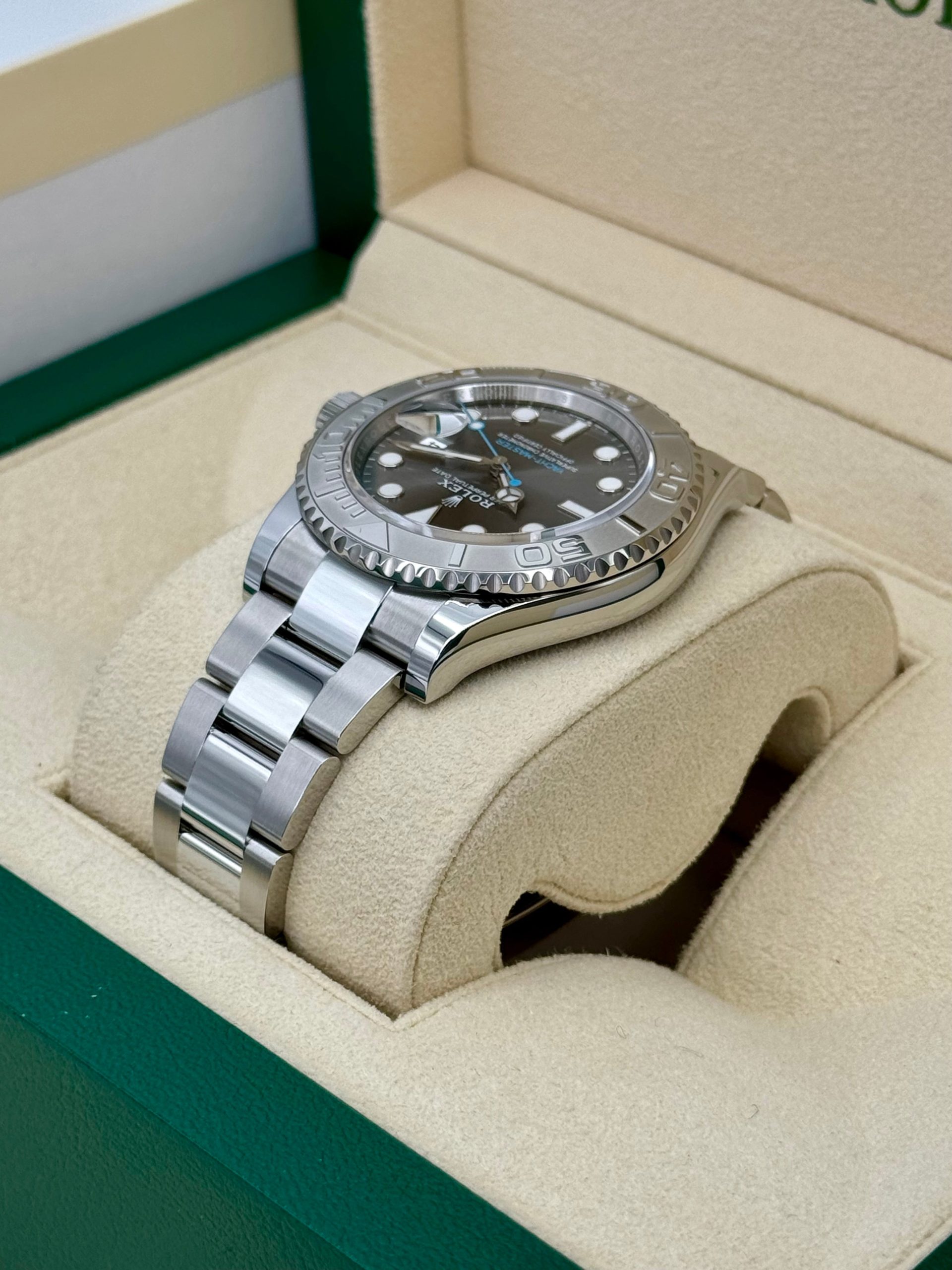 NEW 2024 Rolex Yacht-Master 40mm 126622 Stainless Steel Rhodium Dial - Image 7