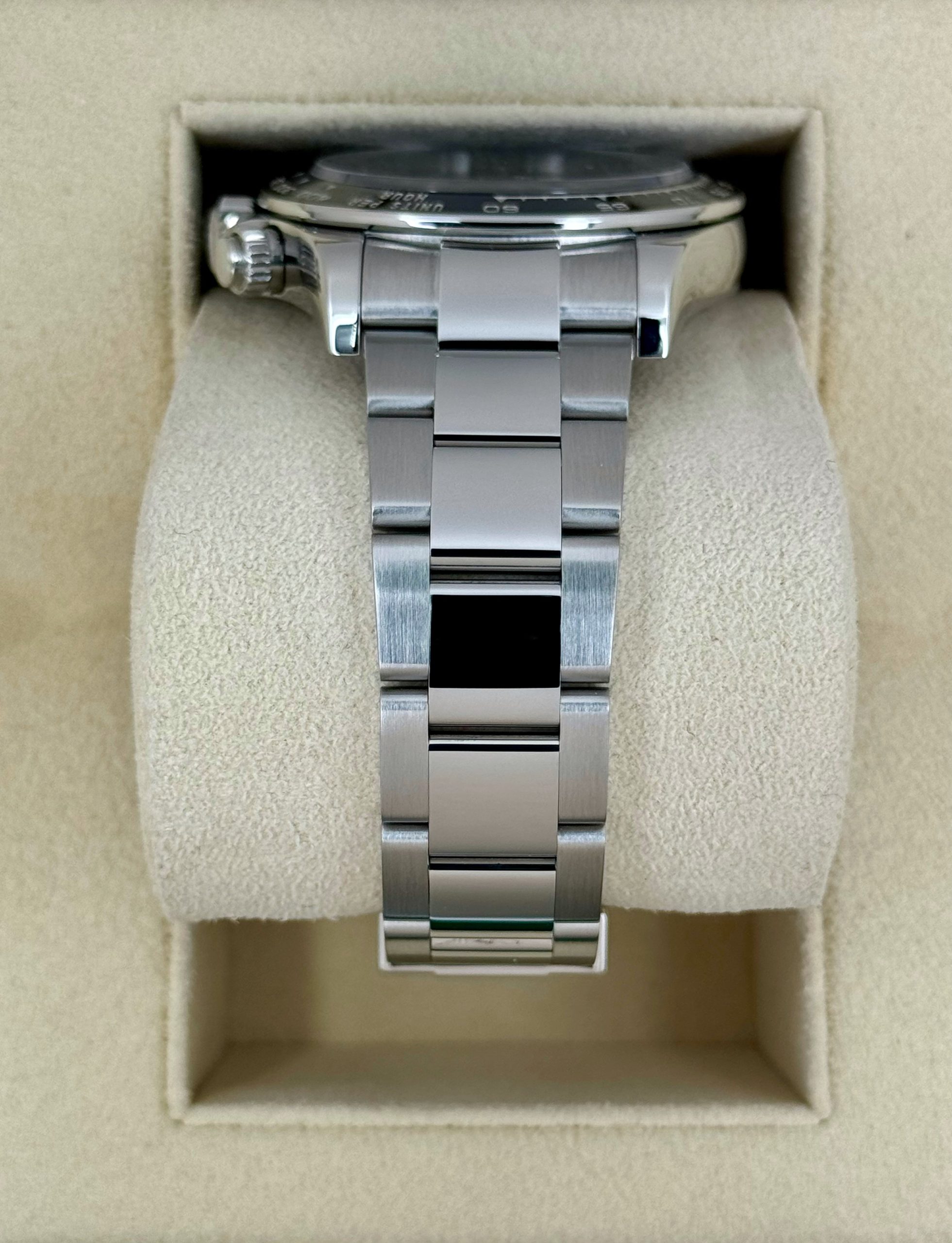 2024 Rolex Daytona 40mm 126500LN Stainless Steel Black Dial - Image 4