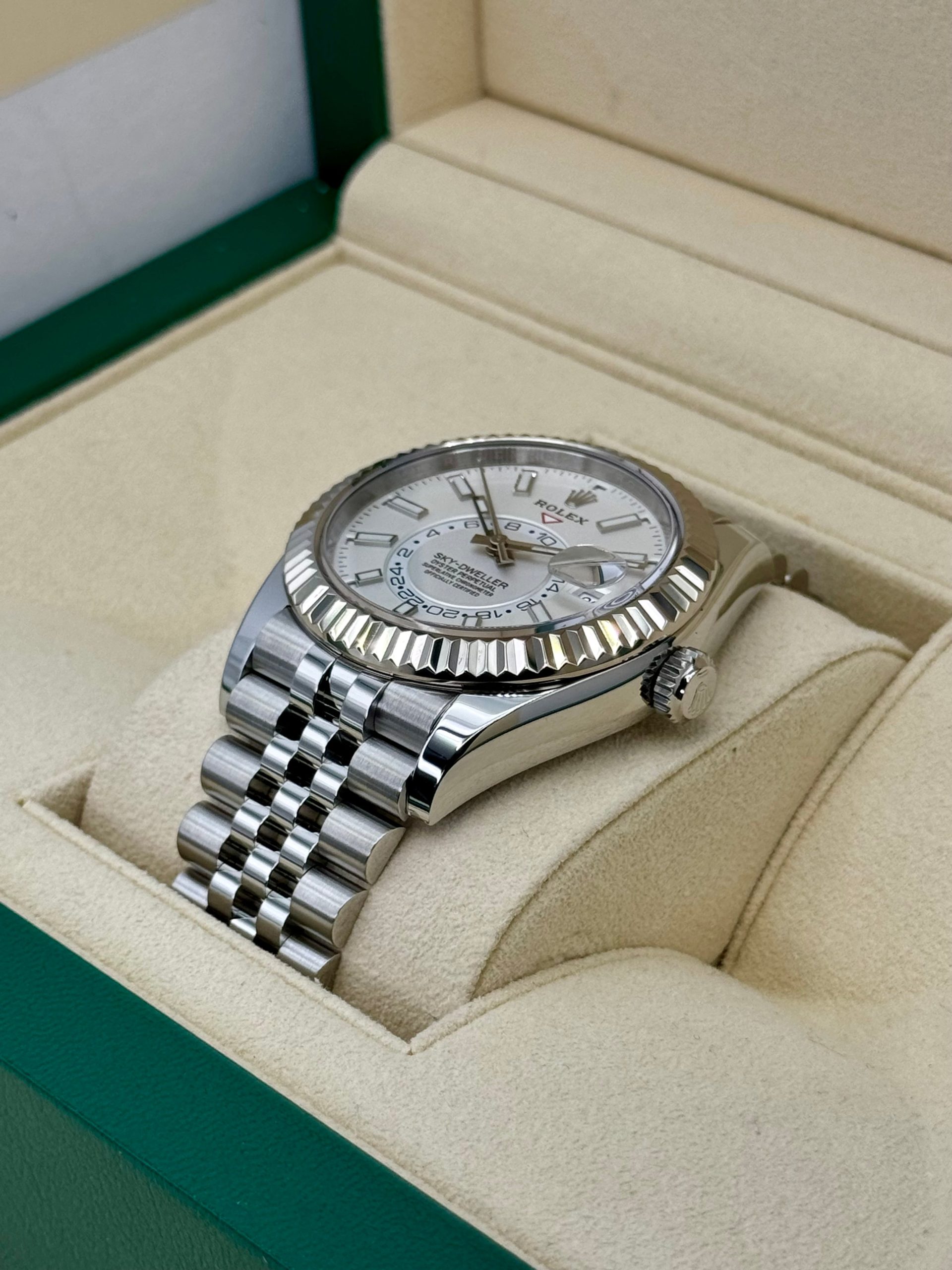 2022 Rolex Sky-Dweller 42mm 326934 Stainless Steel Jubilee White Dial - Image 5