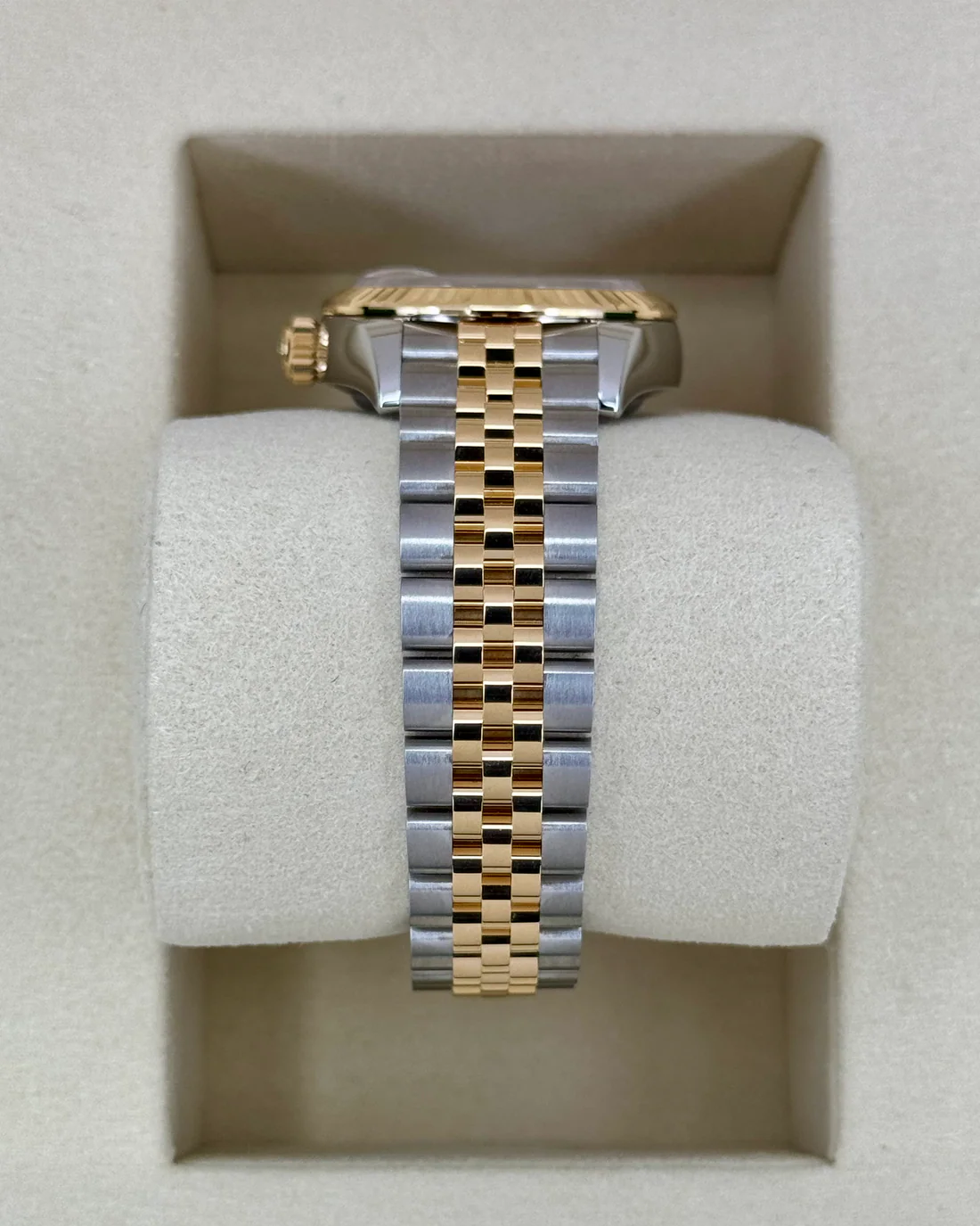 NEW 2025 Rolex Lady Datejust 28mm 279173 Jubilee Champagne Diamond Dial - Image 4